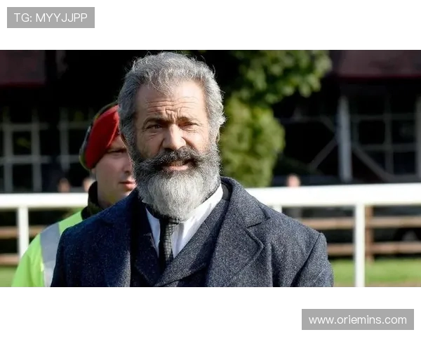 吉布森的传奇人生与创作历程探秘：从电影到文学的多元跨界之旅